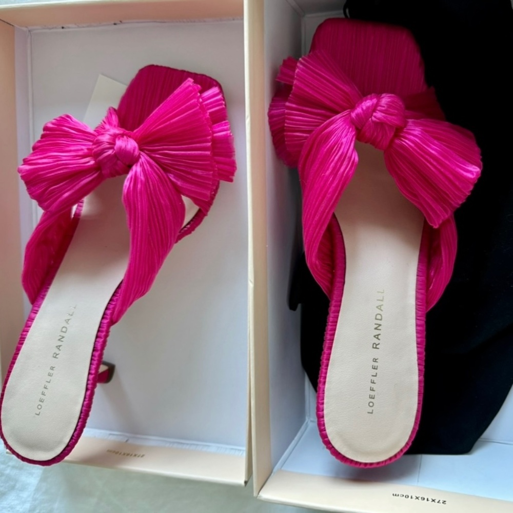 Loeffler Randall pleated bow kitten heels - size 8
